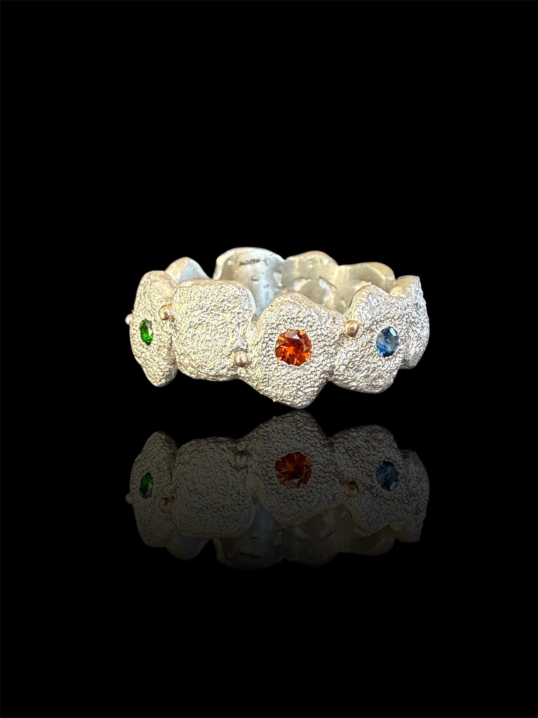 Uogos (ametistai, peridotai)